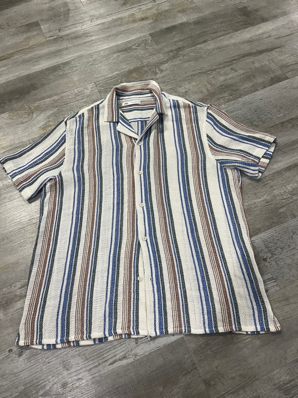 Zara Striped Short-Sleeve Button-Down in Cream Blue & Brown XL
